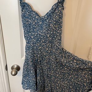 Princess Polly Romper Size 2